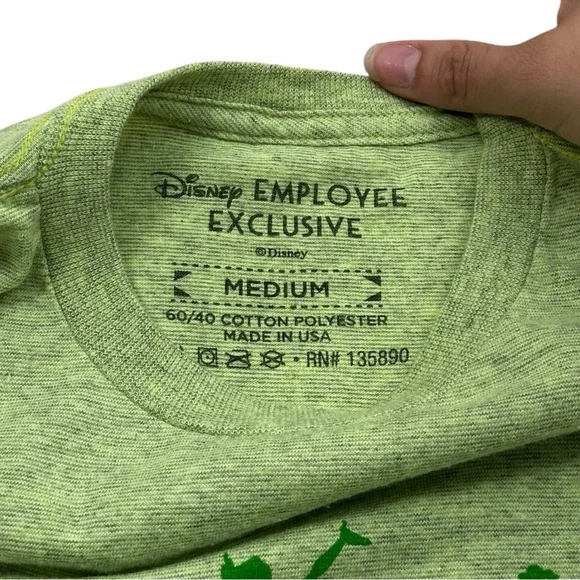 Disney Employee Exclusive Peter Pan & the Lost Boys Tee - Adult Medium - Picture 2 of 3